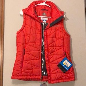 NWT Columbia Vest